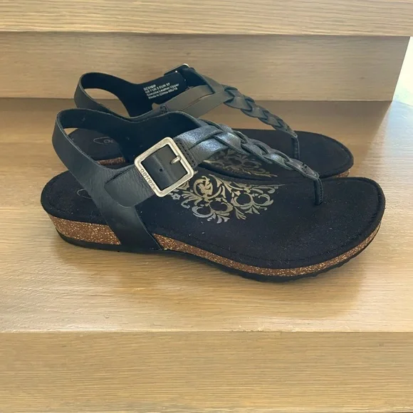 Aetrex Harper Adjustable Slingback Thong in Black *Brand New In Box* - Picture 4 of 5